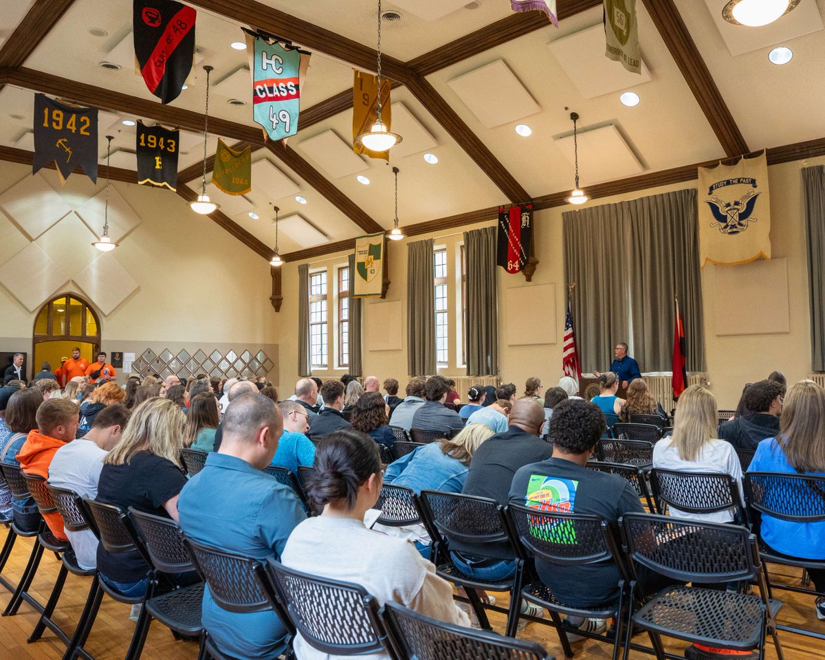Welcome to Heidelberg! We’re so excited to have our future Student Princes on campus today for First-Year Orientation. They're meeting new friends, exploring their home away from home and starting an unforgettable journey with a community of Opportunity Makers.❤️🧡🖤