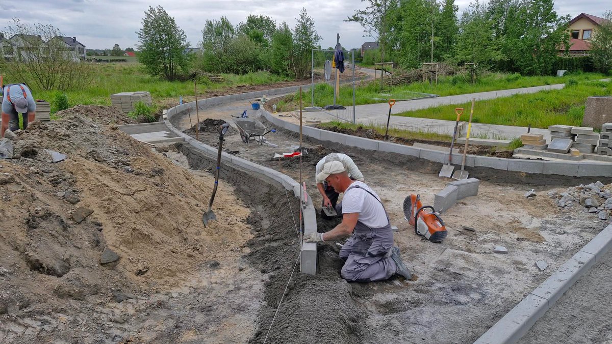 Jan Perucki tweet media