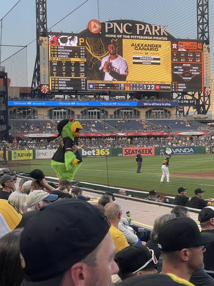 Andy11924340's tweet photo. @Veno202 Was there on Tuesday watching him 11 rows up off the field in section 20.  Insanely cheap weekday tickets at PNC. https://t.co/WTGnuD8uRi