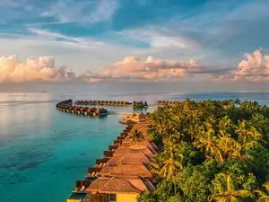theGreenLine_'s tweet photo. 🚨 Travel Alert for Maldives!
Australia raises travel advisory to Level 2⚠️
Due to rising risks of civil unrest & terrorism, Aussies urged to stay cautious, avoid protests & follow local authorities.

#Maldives #TravelAlert #Australia