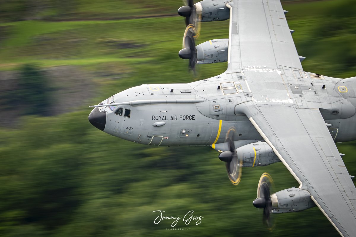 Supergios's tweet photo. ASLAN65 Through Thirlmere this morning 6.6.25 - I love a good A400 through the Lakes on a Friday! #lakedistrict #lowfly #aviationphotography @RAFBrizeNorton @RoyalAirForce @BBC_Cumbria https://t.co/JzpgYihytA
