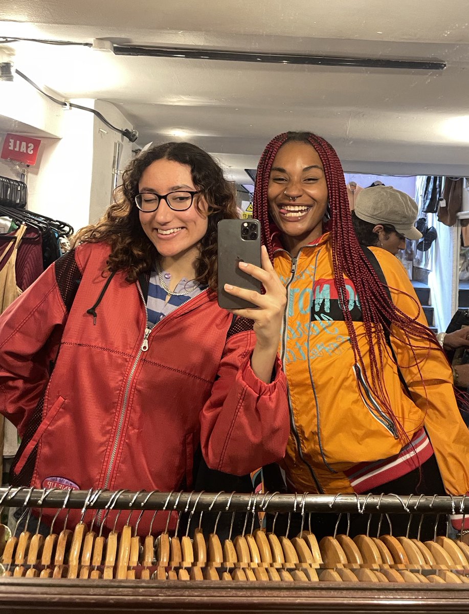 TANJA COLLAB AFTER 4 YEARS OF OOMFING AROUND ON PARAMORE TWITTER WE FINALLY MET💞 <a href="/anjaaarose/">anjaaa 🥀</a>