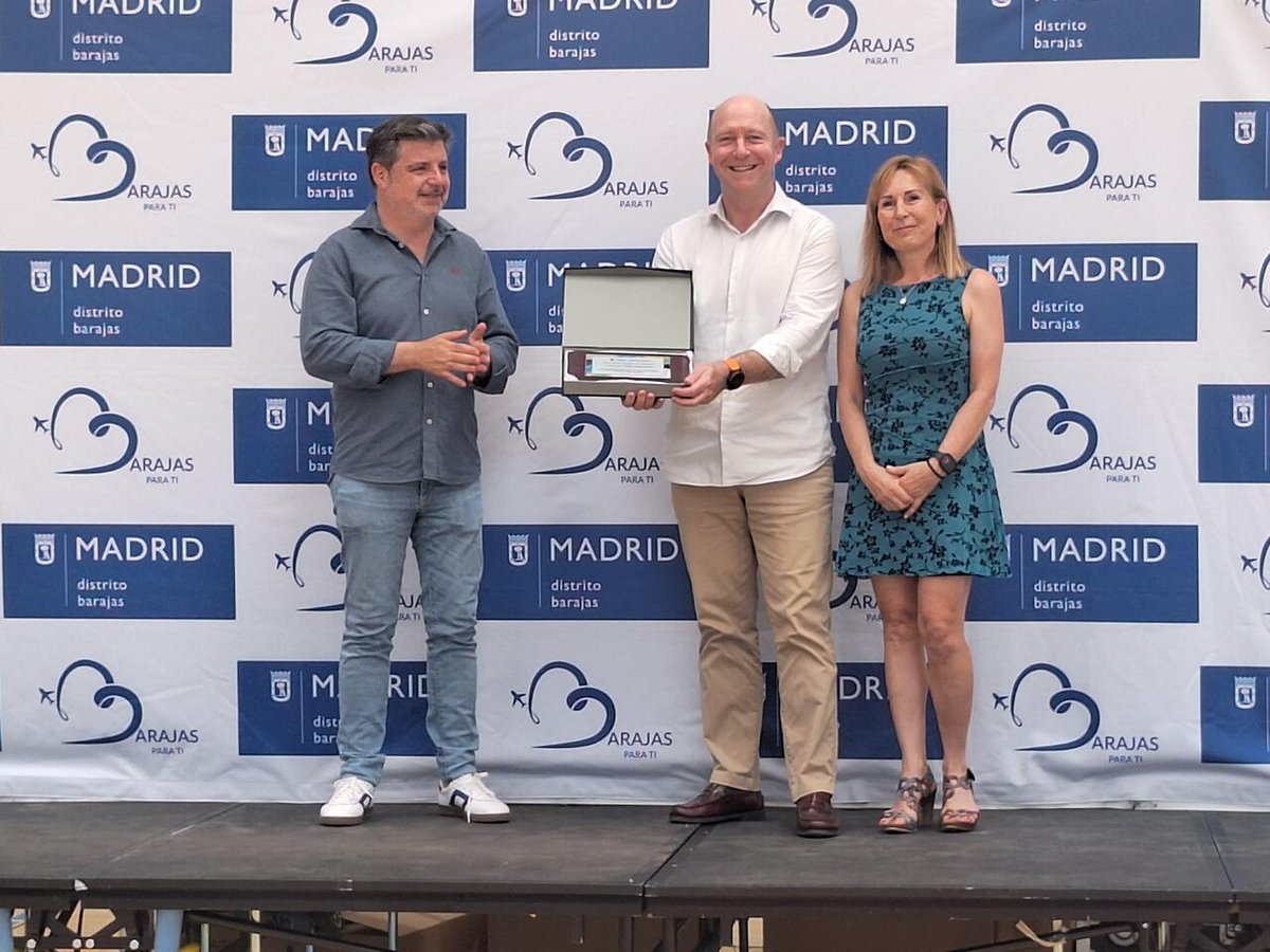 JMD Barajas (@jmdbarajas) on Twitter photo 📢 Reconocemos el esfuerzo y la trayectoria de deportistas y clubes en la Gala de Premios del Deporte
✅ El concejal de #Barajas <a href="/JuanPenaOchoa/">Juan Peña Ochoa</a> ha presidido el acto que se ha celebrado en el Centro Deportivo de Barajas
👉 informate.madrid.es/z0egj1 📢 Reconocemos el esfuerzo y la trayectoria de deportistas y clubes en la Gala de Premios del Deporte
✅ El concejal de #Barajas <a href="/JuanPenaOchoa/">Juan Peña Ochoa</a> ha presidido el acto que se ha celebrado en el Centro Deportivo de Barajas
👉 informate.madrid.es/z0egj1