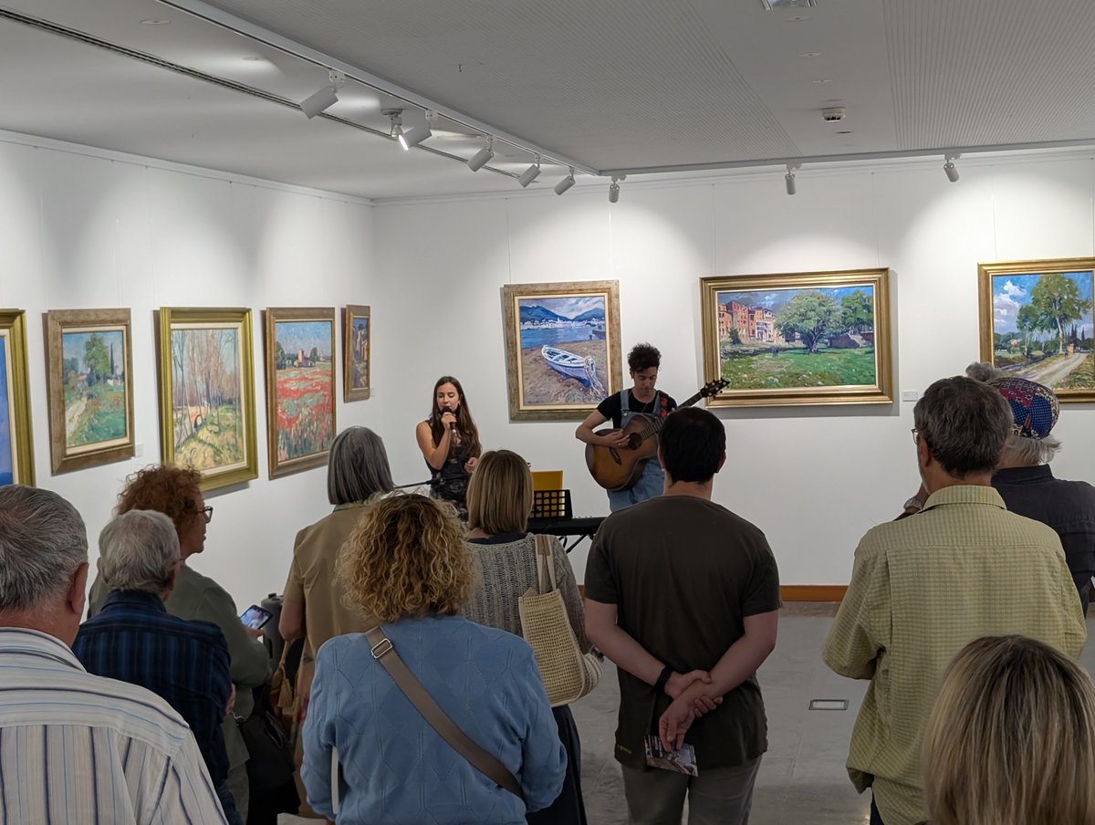 MuseuRipoll 🎗 (@museuripoll) on Twitter photo 🎉 Inaugurada La poesia del paisatge de Carlota Figuerola al <a href="/MuseuRipoll/">MuseuRipoll 🎗</a>!
📖 Lectura de poemes d’El cor sota les petges amb Núria Camps i il·lustracions de Domènec Batalla
🎶 Concert amb Gabriela i Marc Ricōs a la sala de l'exposició
🖼️ Mostra oberta fins al 6 de juliol! 🎉 Inaugurada La poesia del paisatge de Carlota Figuerola al <a href="/MuseuRipoll/">MuseuRipoll 🎗</a>!
📖 Lectura de poemes d’El cor sota les petges amb Núria Camps i il·lustracions de Domènec Batalla
🎶 Concert amb Gabriela i Marc Ricōs a la sala de l'exposició
🖼️ Mostra oberta fins al 6 de juliol!