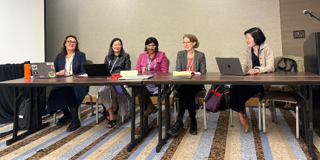 Univ. of Arizona Law (@uarizonalaw) on Twitter photo FACULTY: <a href="/uarizonalaw/">Univ. of Arizona Law</a> Professor Shefali Milczarek-Desai (pictured in center) presented her paper, Moving Beyond Worker Rights to Worker Justice, at the Law and Society Conference during the "Worker Injustice: Vindicating Legal Rights, Organizing, and Critical Theories" panel. FACULTY: <a href="/uarizonalaw/">Univ. of Arizona Law</a> Professor Shefali Milczarek-Desai (pictured in center) presented her paper, Moving Beyond Worker Rights to Worker Justice, at the Law and Society Conference during the "Worker Injustice: Vindicating Legal Rights, Organizing, and Critical Theories" panel.