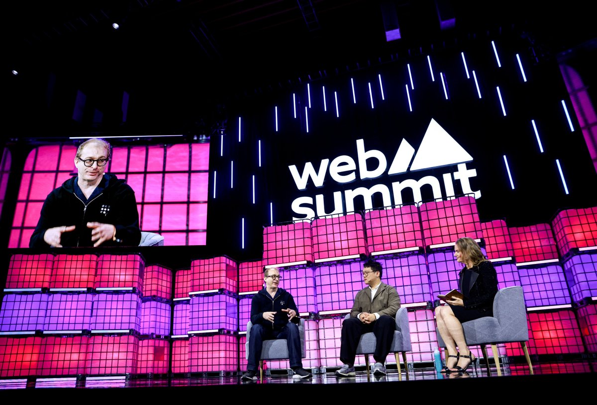 Tailscale's tweet image. We went to Web Summit Vancouver — and had a lot to say (and eat). 🍁 

🔥 AI is a helpful intern (but needs guardrails)
🌐 Network isolation is key to secure AI
☁️ Multicloud is messy—Tailscale helps

And yes, Vancouver is living in the future.
 tailscale.com/blog/web-summi…
#WebSummit