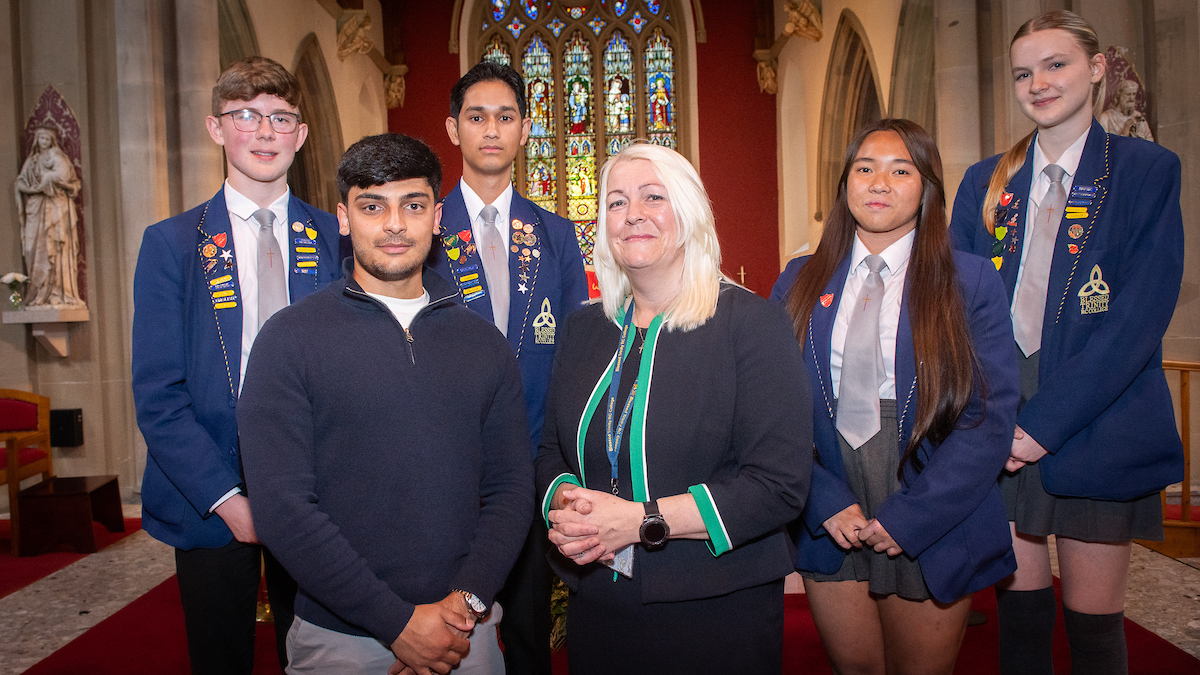 Thank you to our former Head Boy Kasom Shah who gave an inspirational speech at our Year 7-10 Awards Evening.

It was superb to welcome him back to speak to our current pupils and hear about his life after school, including his football journey. 

A real role model.