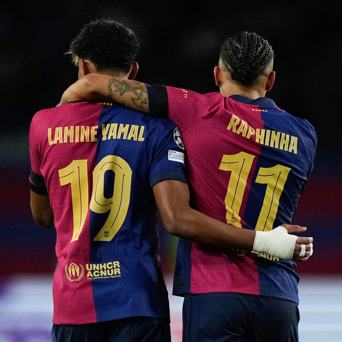 Rendimiento en La Liga española: 

- Kylian Mbappé = 32 goles y 15 MVP

- Lamine Yamal + Raphinha = 27 goles y 12 MVP

Y le dan el MVP de La Liga al brasileño. 😒