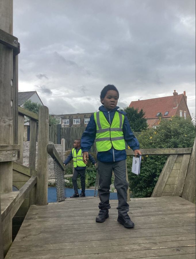 To celebrate &amp; conclude our Term 5 history topic “Do Dragons Exist”.  Starfish Class visited Whitstable Castle 🕍