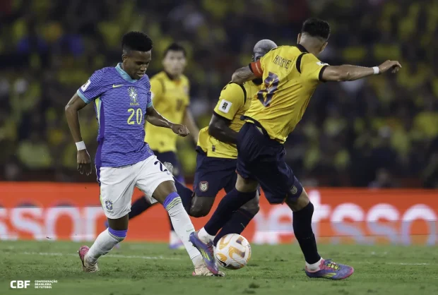dannysthilld's tweet photo. A culpa do jogo fraco da Seleção Brasileira contra o Equador não é do Ancelotti e sim dos jogadores que não jogam o futebol que jogam nos seus clubes e muito menos honra a camisa do Brasil quando entram em campo.
#BRAxEQU #SeleçãoBrasileira
#SextaDetremuraSDV https://t.co/XdYbvQMBSm