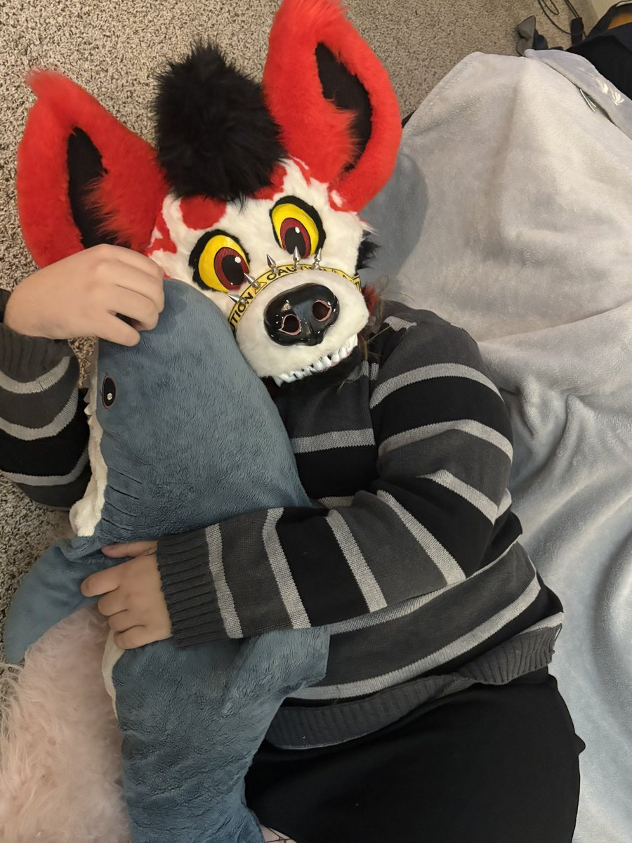 lust_mutt's tweet photo. It’s fursuit Friday! 

#fursuit #fursuitfriday #furry https://t.co/u2VtjxAjvV