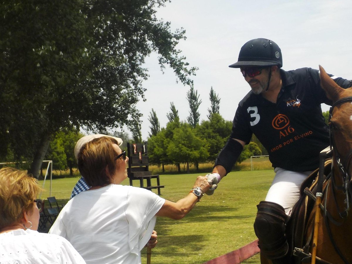 ¿Cómo se crean experiencias de alto valor para quienes visitan Argentina?
👉 Autenticidad, emoción y conexión real con el entorno.
📍 Polo Day y Polo Night lo demuestran con cada jornada compartida.

argentinapoloday.com.ar/blog/creando-e…