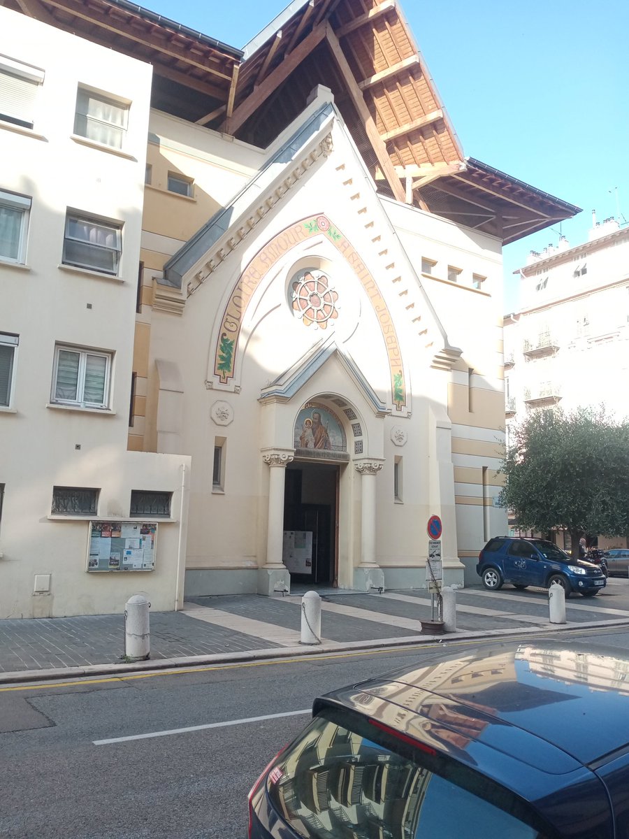 ngozimoguguah's tweet photo. Started the day with 8:15 AM Mass at Γglise St. Joseph in Nice, France π«π·. Though the liturgy was in French, the beauty of the universal Church shone through. Grateful for faith that transcends language. #CatholicChronicles
#ngozimoguguah #ojemba #oosm @FutureEarth https://t.co/NznyFyrZdR