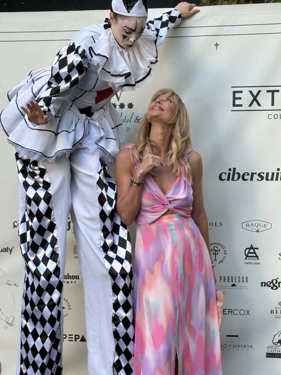 PontMonica's tweet photo. Noche mágica en el @HotelWellington con la presentación de la nueva colección de @theextremecolle y yo vestida con un vestido estampado y veraniego de @ModaLauraBernal @trastiendapress #summercircusparty #theextremecollection #modalaurabernal https://t.co/hyZAxtav7s