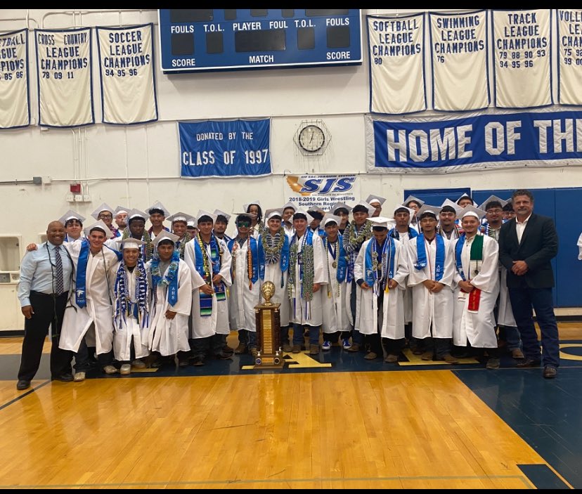 Congratulations Class of 2025! You’ll always be one of the coolest groups I ever had the pleasure to coach! Bloss Bowl Champions forever! #BacktoBack #WeAreAtwater #GoBigBlue