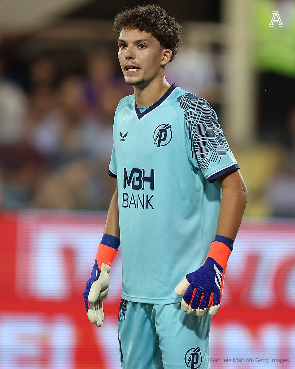 Liverpool are close to completing the £1.5 million signing of young Hungarian goalkeeper Armin Pecsi from Puskas Akademia.

#LFC believe the 20-year-old has real potential and will provide further depth to a goalkeeping department which is undergoing a number of changes.