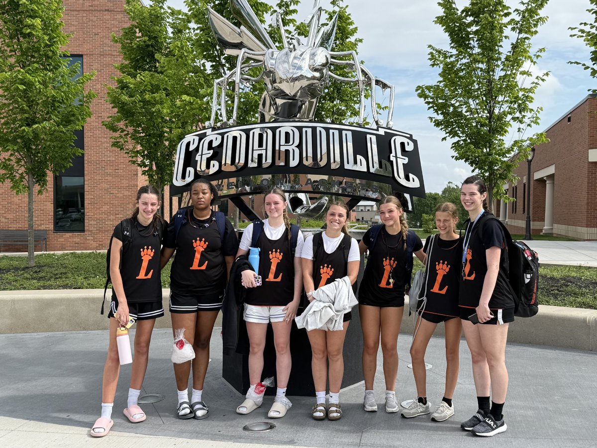 Loveland Girls Basketball 🐾 🏀 tweet media