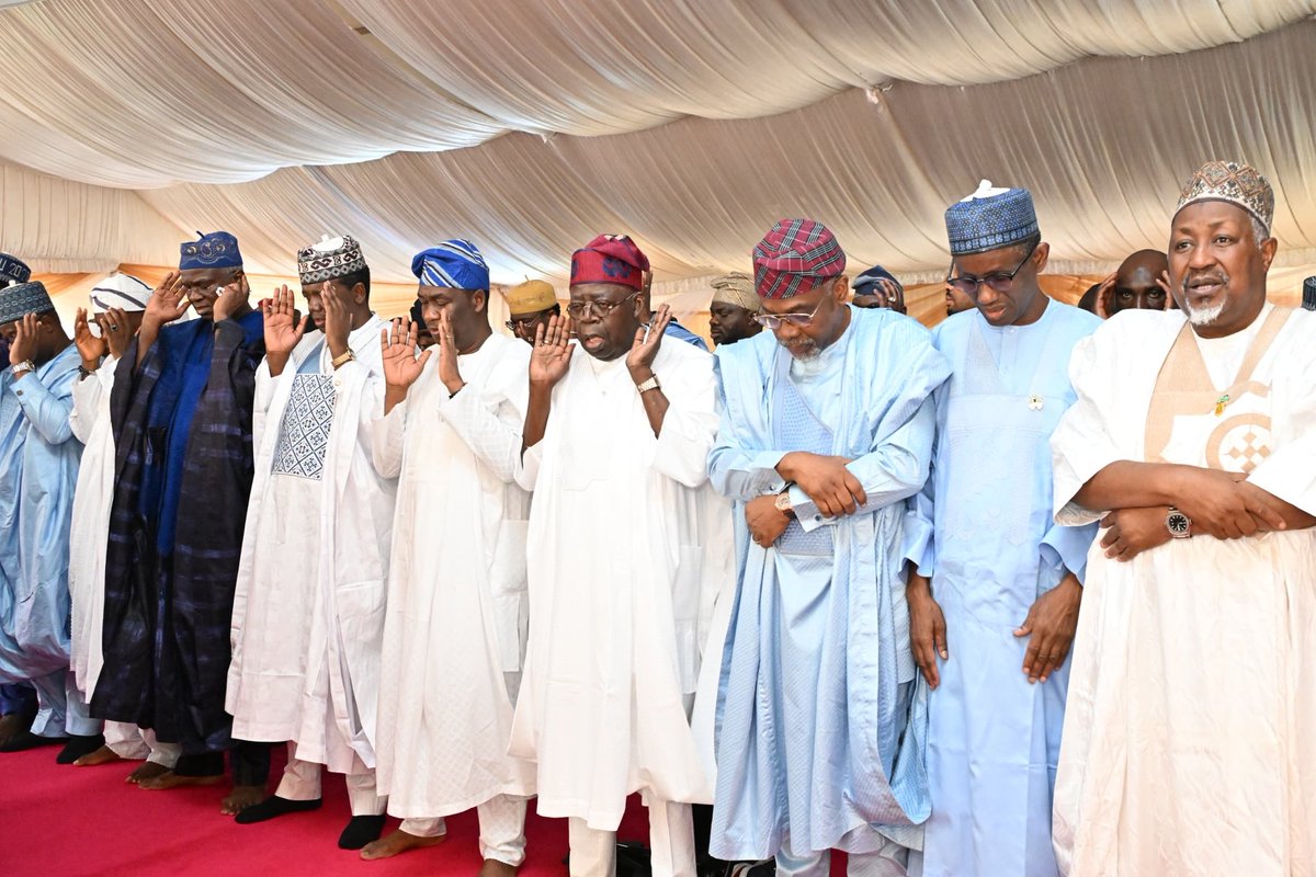 Abdulfagge's tweet image. President Bola Ahmed Tinubu observed the Eid-el-Kabir prayer earlier today at the Dodan Barracks prayer eid ground, Lagos. He was joined by the Lagos State Deputy Governor, Kadri Hamzat; Chief of Staff to the President, Rt Hon Femi Gbajabiamila; National Security Adviser, Nuhu…
