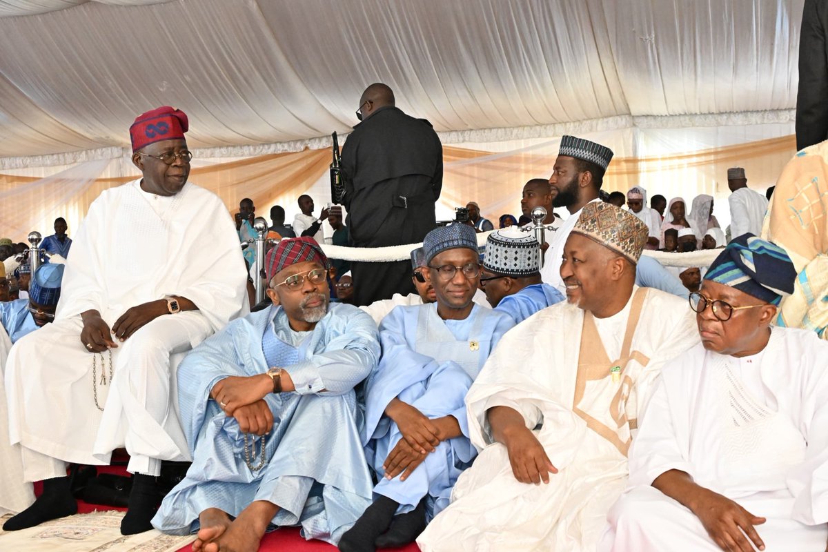 Abdulfagge's tweet image. President Bola Ahmed Tinubu observed the Eid-el-Kabir prayer earlier today at the Dodan Barracks prayer eid ground, Lagos. He was joined by the Lagos State Deputy Governor, Kadri Hamzat; Chief of Staff to the President, Rt Hon Femi Gbajabiamila; National Security Adviser, Nuhu…