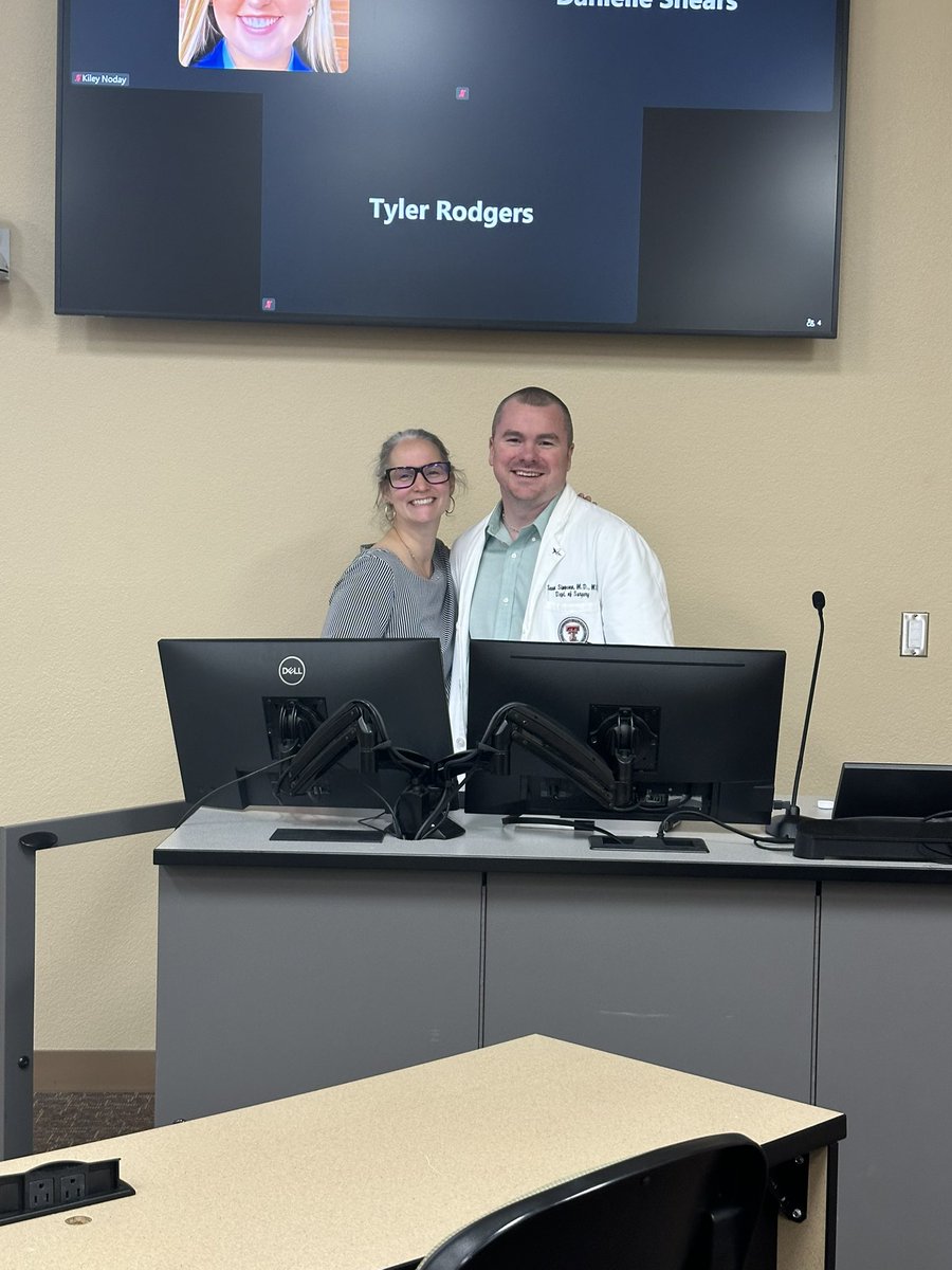TTUHSCSurgery's tweet image. Wonderful grand rounds today on robotic surgery by our graduating chief, Dr Sean Simpson!
