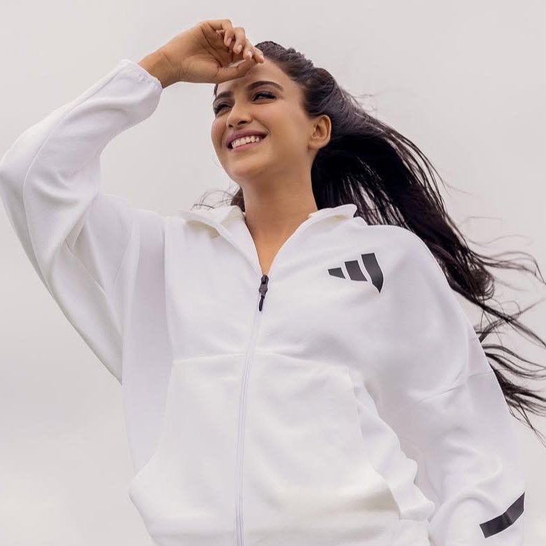 Olympic-level heart theft 🏃‍♂️💘🏅

#VYRLOriginals #NimrritKaurAhluwalia #ZihaalEMiskin #nimritkaurahluwalia𓃵 #nimrit #Nimritians