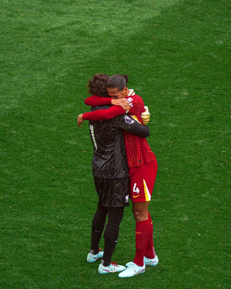 Those moments after the final whistle 🫂🫶
