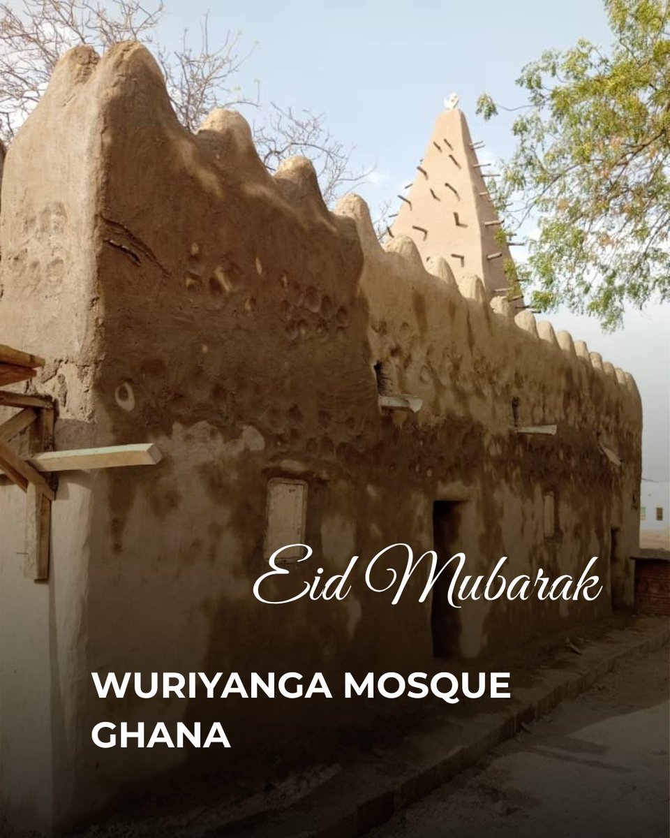 ALIPHFoundation's tweet image. This #Eid, we spotlight the 𝐖𝐮𝐫𝐢𝐲𝐚𝐧𝐠𝐚 𝐌𝐨𝐬𝐪𝐮𝐞 in #Ghana. ALIPH is supporting the urgent restoration after heavy rains caused the collapse of its roof. The Alliance for Youth in Climate Change Action is leading this restoration through a community-led project.