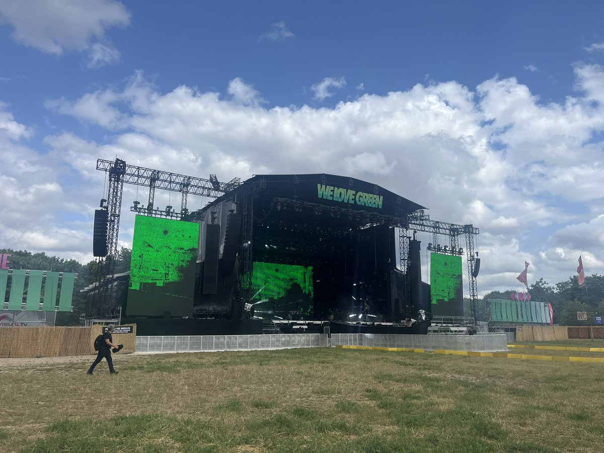 Michel Field (@michelfield) on Twitter photo Ce soir en direct de <a href="/WeLoveGreen/">WE LOVE GREEN</a> pour la soirée de lancement du nouveau #France4 sur le canal4 et de l’#étédesfestivals <a href="/Tiakola_Meloo/">Tiakola</a> #yaelnaim #gringe #aimesimone <a href="/vald_ld/">VALD</a> #ronisia #alainchamfort et beaucoup d’autres! <a href="/Daphne_Burki01/">Daphné Burki</a> <a href="/RaphalYem/">Raphäl Yem</a> <a href="/Francetele/">France Télévisions</a> <a href="/FranceTV/">France tv</a> Ce soir en direct de <a href="/WeLoveGreen/">WE LOVE GREEN</a> pour la soirée de lancement du nouveau #France4 sur le canal4 et de l’#étédesfestivals <a href="/Tiakola_Meloo/">Tiakola</a> #yaelnaim #gringe #aimesimone <a href="/vald_ld/">VALD</a> #ronisia #alainchamfort et beaucoup d’autres! <a href="/Daphne_Burki01/">Daphné Burki</a> <a href="/RaphalYem/">Raphäl Yem</a> <a href="/Francetele/">France Télévisions</a> <a href="/FranceTV/">France tv</a>
