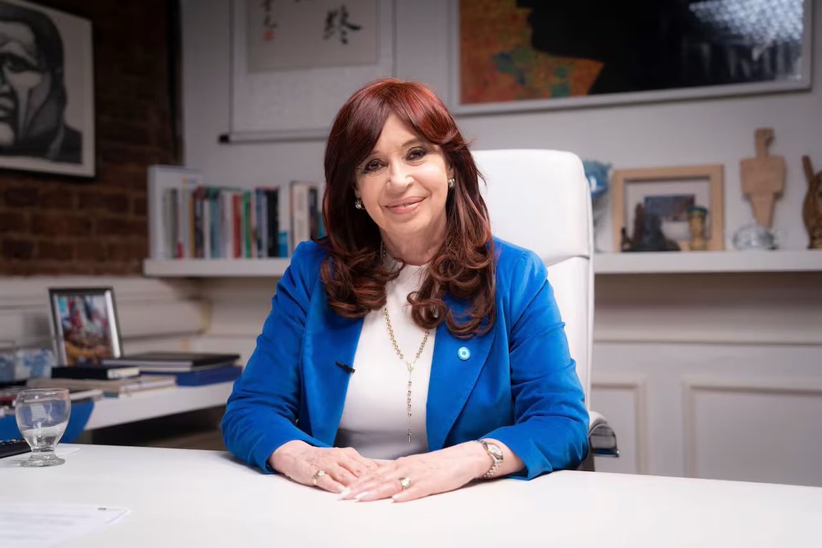 Buen día para todos menos para la manga de cagones que no bancan a Cristina Fernández de Kirchner 💙