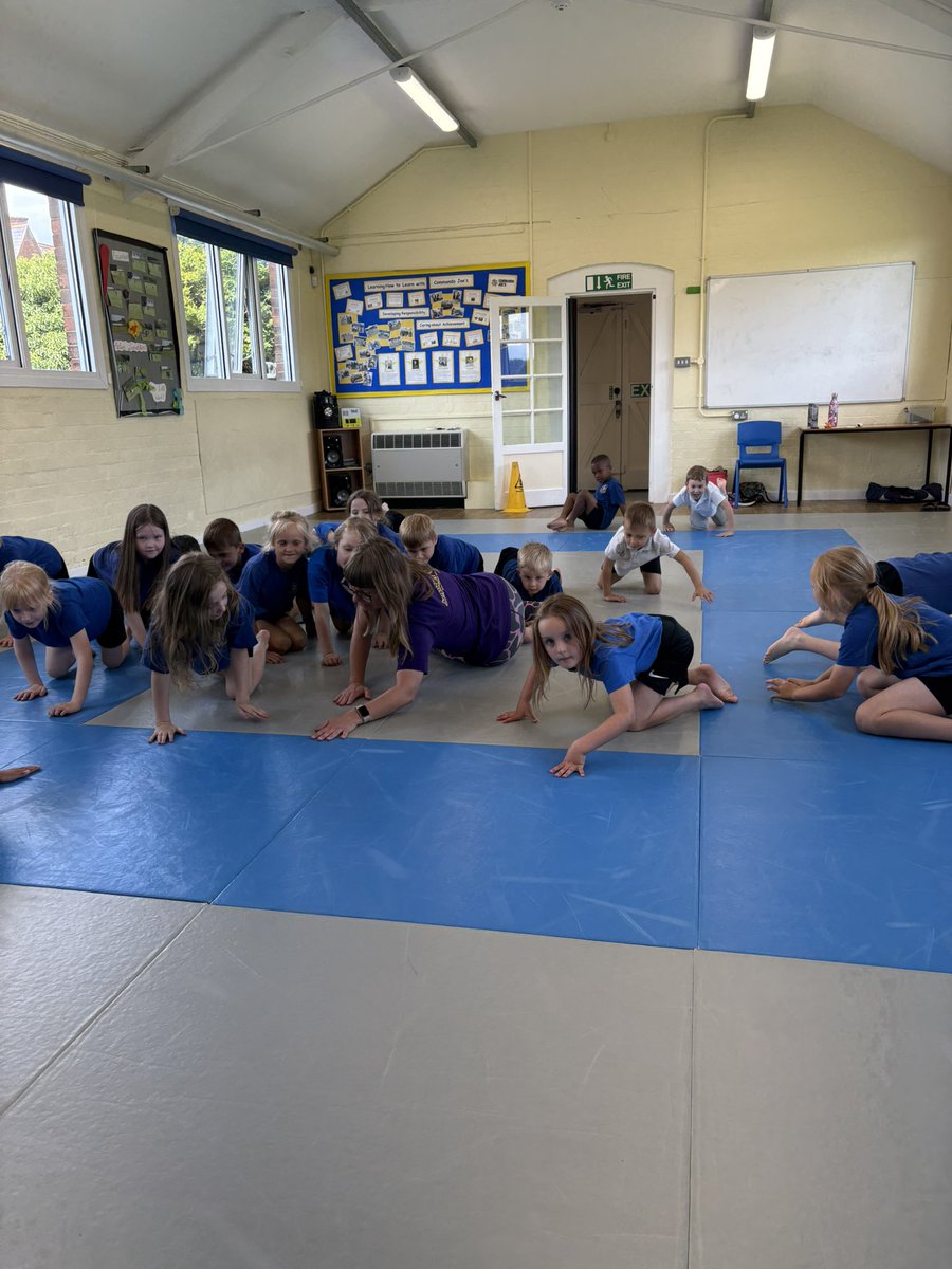 latimerprimary's tweet image. Thank you Louise Jaggard for the  inclusive dance sessions with #ClassKB and #ClassAB this afternoon. The children loved becoming pirates searching for treasure! #activelatimer
#Latimercares #LatimerPE