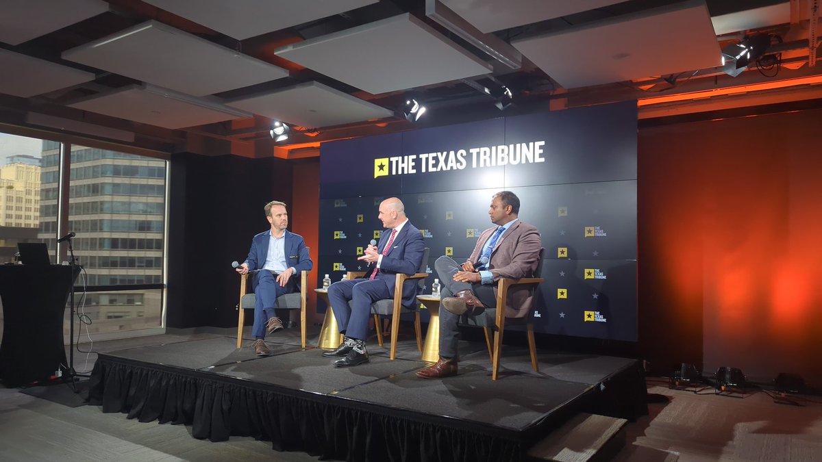 marylynnpruneda (@marylynnpruneda) on Twitter photo It's a great day for an <a href="/TexasTrib/">Texas Tribulation</a> event! Watching <a href="/jeremybmazur/">Jeremy B. Mazur</a> and <a href="/RahulSreeniTX/">Rahul Sreenivasan</a> talk water and the state budget!
#txlege It's a great day for an <a href="/TexasTrib/">Texas Tribulation</a> event! Watching <a href="/jeremybmazur/">Jeremy B. Mazur</a> and <a href="/RahulSreeniTX/">Rahul Sreenivasan</a> talk water and the state budget!
#txlege