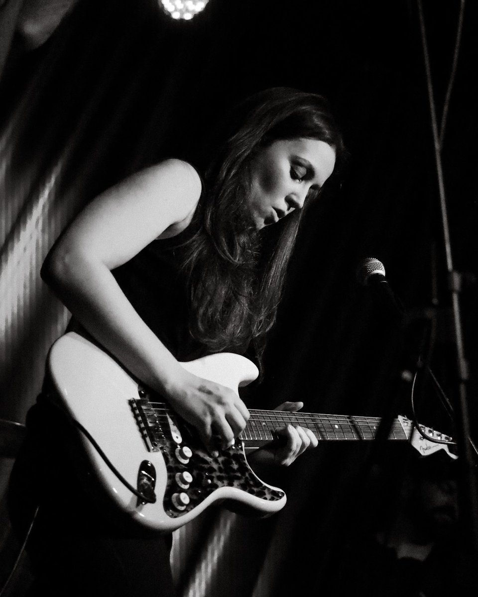 Please join us in wishing <a href="/angelaplaysgtr/">Angela Petrilli</a> a very Happy Birthday today! 🎂 🎊