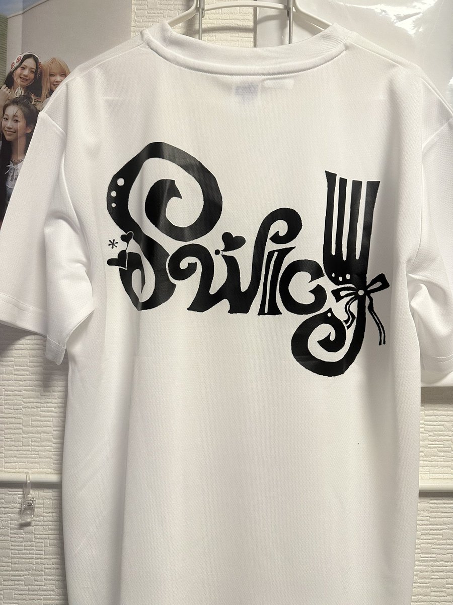 ume_ko_ume's tweet image. SWICYプリントT届いた🙌
UNISちゃんお料理回でみんなが着てたの観て、作りたくなって。。。
ツアーTでもよかったけど、これ来て行きます！🏃‍♀️‍➡️

#UNIS_SWICY #UNIS #유니스 #ユニス
@UNIS_offcl