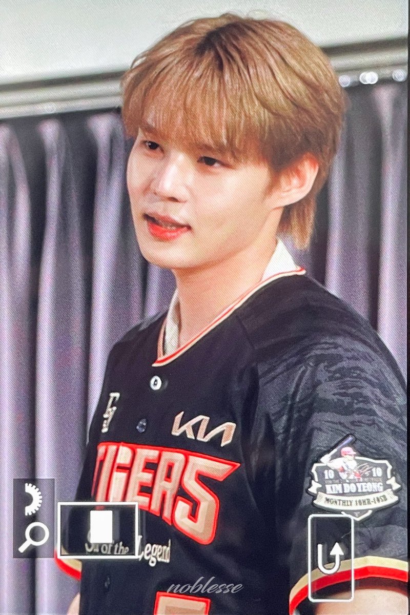 noblesse_9654's tweet photo. 250606 미니레코드 팬사인회
 #임세준 #세준 #LIMSEJUN https://t.co/c1Vhv8Cci4