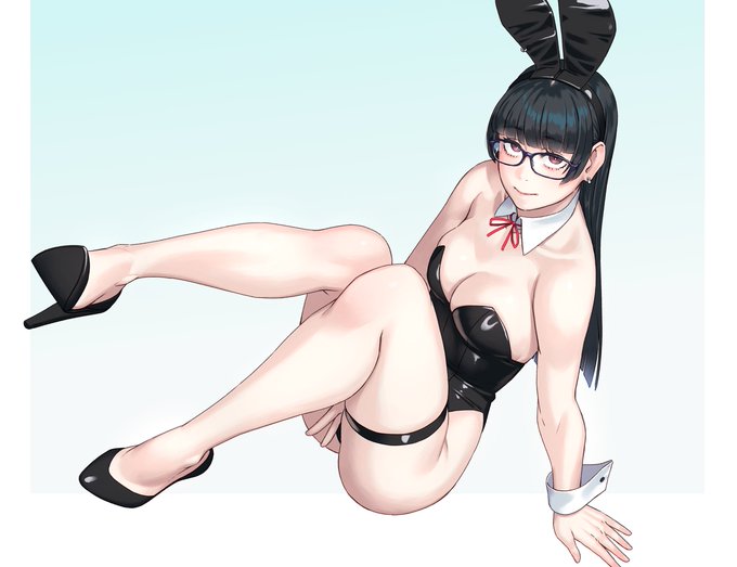 6月のバニー。
生足の季節バニー。 