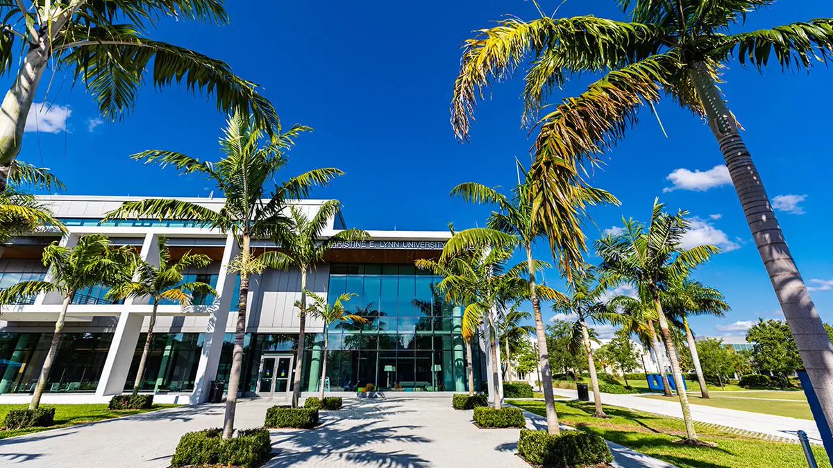 Small College Hoops tweet media