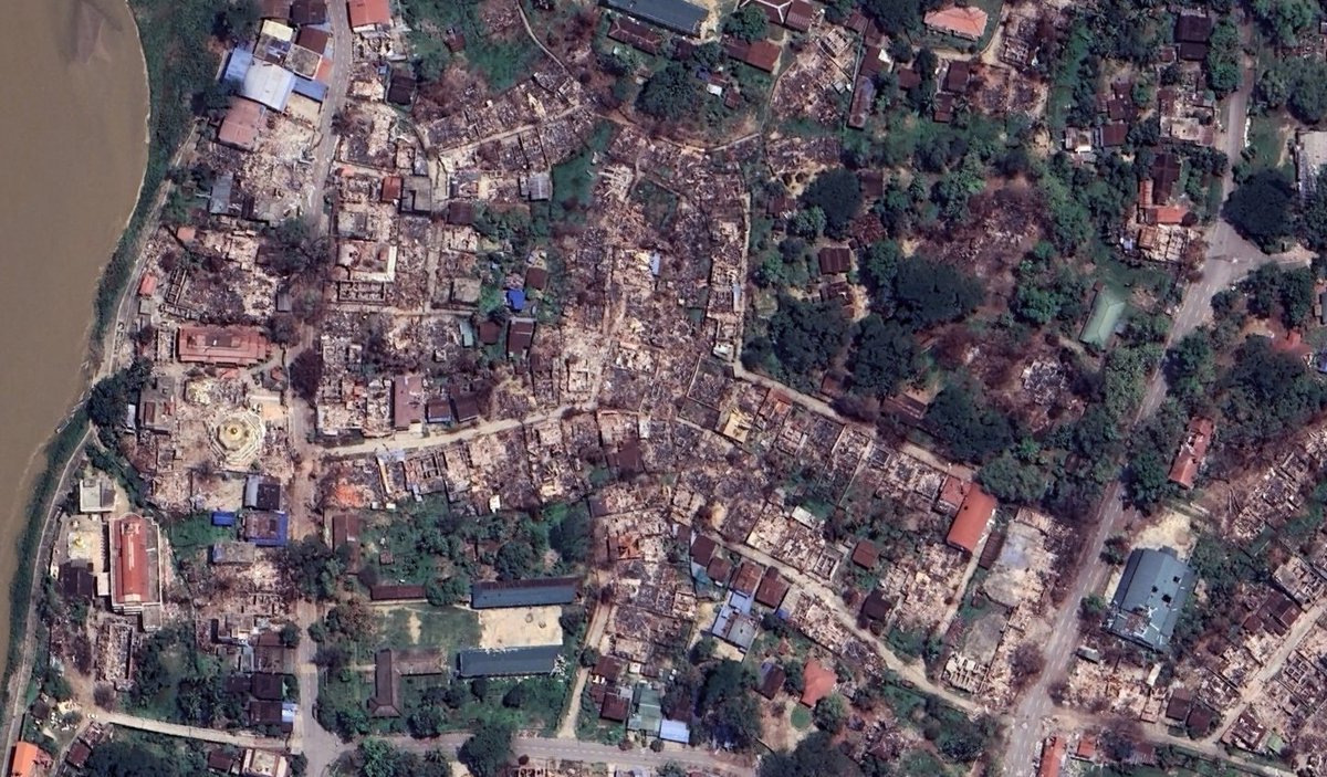 Nrg8000's tweet photo. What the Burmese terrorist Junta has done to the city of Bhamo is as bad as any destruction inflicted by the Assad Regime on Syrian cities. It is akin to the level of destruction we see inflicted on Gaza.
They cannot be allowed to do this for every city that resists their terror. https://t.co/WWCSoKx6TQ