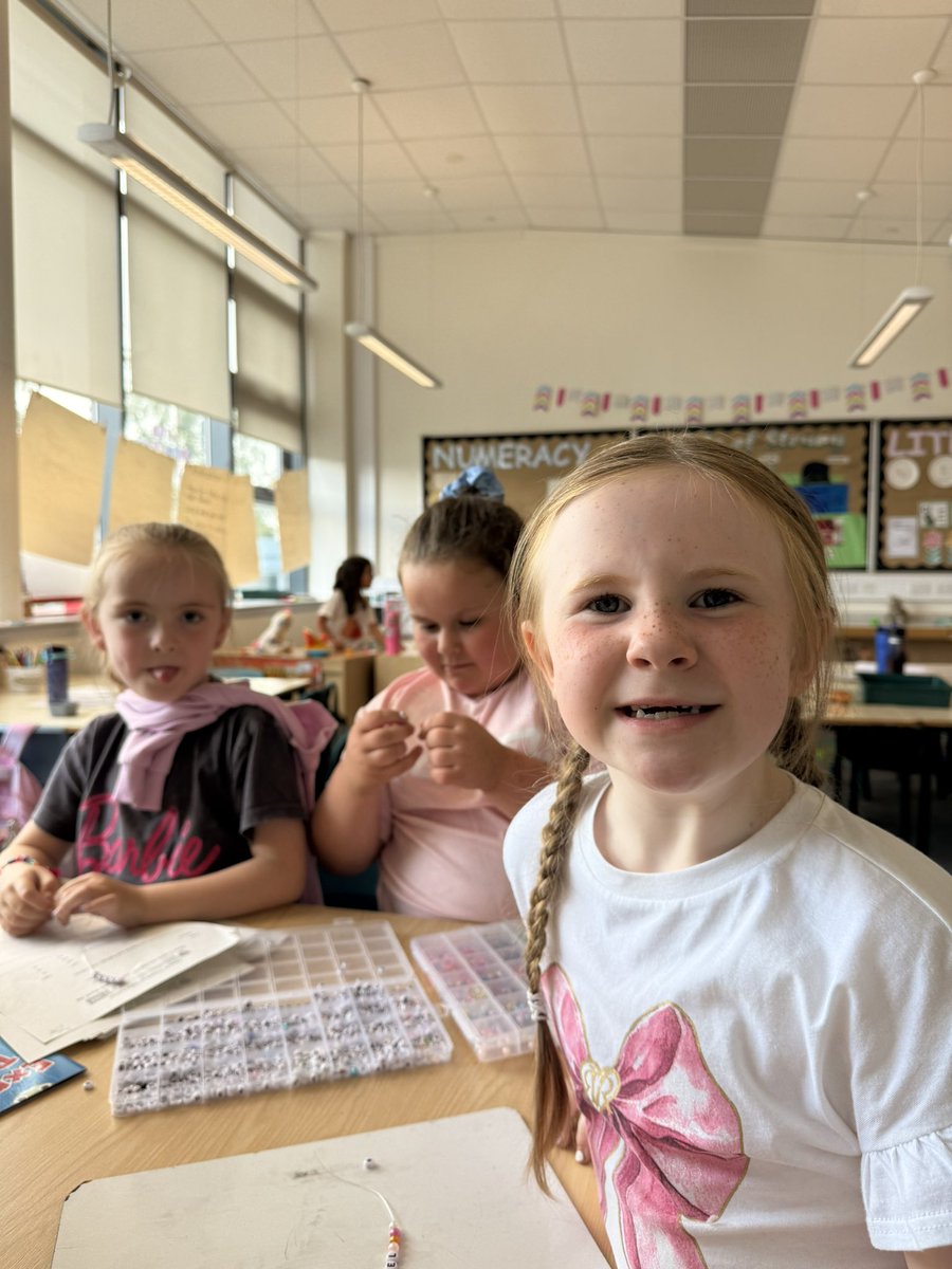 Miss Rodgers and P2b Newark Primary tweet media