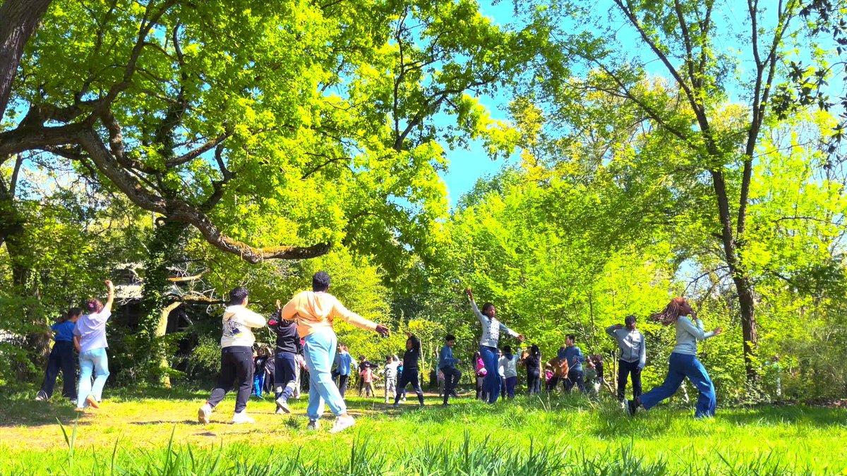 - Derrière La Foret - 
🌳instagram.com/derrierelafore…
Compagnie KeatBeck