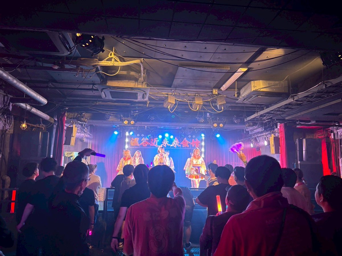 fumi_BJ's tweet photo. BANZAI JAPAN Front7ラストワンマンライブ
『たいへん！Front7がFront0になっちゃった！』お越しいただいた皆さんありがとうございました🌈

三年間、本当にありがとう。
やっと、今日活動休止なの実感してきて、結構ずっと涙堪えてたけどみんなのアンコールから涙が止まりませんでした。
本当に私、Front7大好きだったんだよね
可愛いをパフォーマンスで表現することが大好きになったのが、Front7の存在でした。
これからも、Front7を一緒に愛し続けようね💌