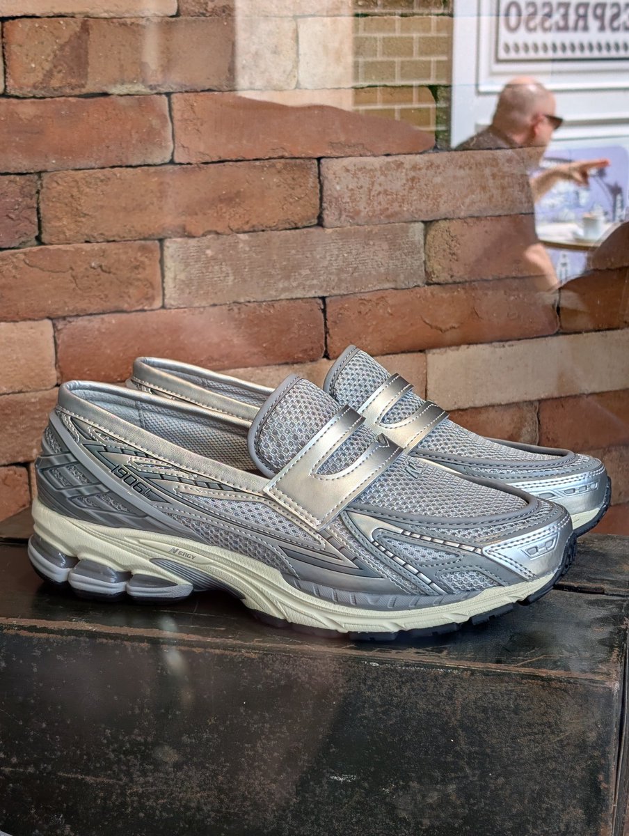 Aquel día que te pediste unas New Balance y te regalaron estás eh

#oh #my #gosh