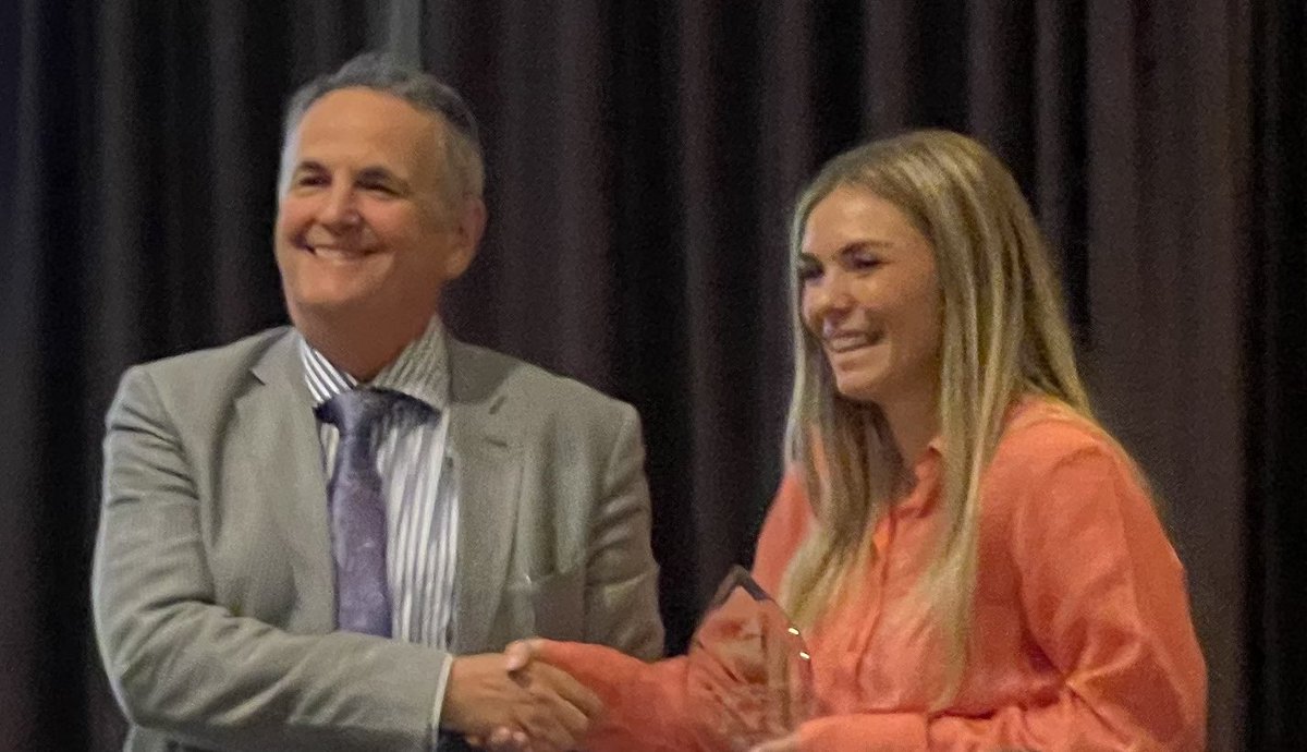 Elaine Nelson (@eecnelson) on Twitter photo Great to support our ADEPT fellows <a href="/SouthernHSCT/">Southern Trust</a> at the Educational Excellence Day <a href="/_NIMDTA/">NIMDTA</a>. David McShane <a href="/da_mc1/">David McShane</a> our Geriatric Medicine/Stroke trainee working with Dr Michael Magee and Cedar Andress a Psychiatry trainee working with <a href="/julieannarankin/">Julie Rankin</a>. Well done to you both 👏🏻 Great to support our ADEPT fellows <a href="/SouthernHSCT/">Southern Trust</a> at the Educational Excellence Day <a href="/_NIMDTA/">NIMDTA</a>. David McShane <a href="/da_mc1/">David McShane</a> our Geriatric Medicine/Stroke trainee working with Dr Michael Magee and Cedar Andress a Psychiatry trainee working with <a href="/julieannarankin/">Julie Rankin</a>. Well done to you both 👏🏻