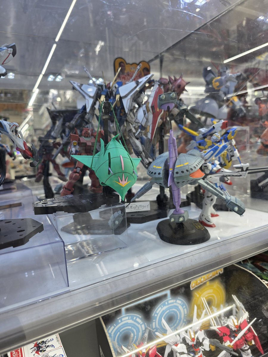 hw1201's tweet photo. 開発中止となり結果的に建造されなかった特殊なモビルアーマーがなぜかビックカメラに…
#GQuuuuuuX #ジークアクス https://t.co/dozTpwXO1P
