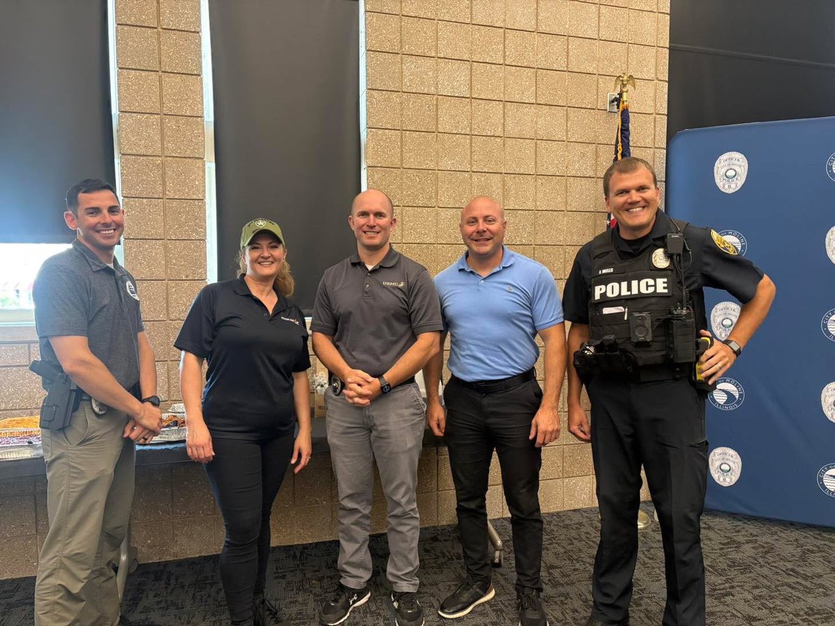 Moline Police (@molinepolice) on Twitter photo Thanks to <a href="/MissionBBQ/">MISSION BBQ</a> for a great lunch yesterday! We’re not sure what you put in those insanely good baked beans, but we feel like it’s gotta be illegal 🤣
Thank you for supporting our hungry officers! Thanks to <a href="/MissionBBQ/">MISSION BBQ</a> for a great lunch yesterday! We’re not sure what you put in those insanely good baked beans, but we feel like it’s gotta be illegal 🤣
Thank you for supporting our hungry officers!