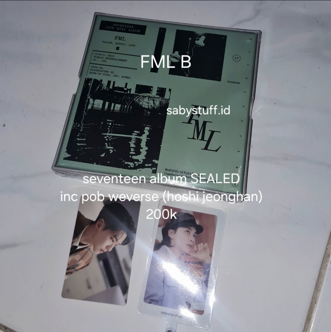 sabrinathaniel's tweet photo. wts seventeen FML album SEALED dan include 2 pob weverse yaa, yukkk di take lagi BU huhu 🥹🥹🙏 https://t.co/7nclHxfGOi