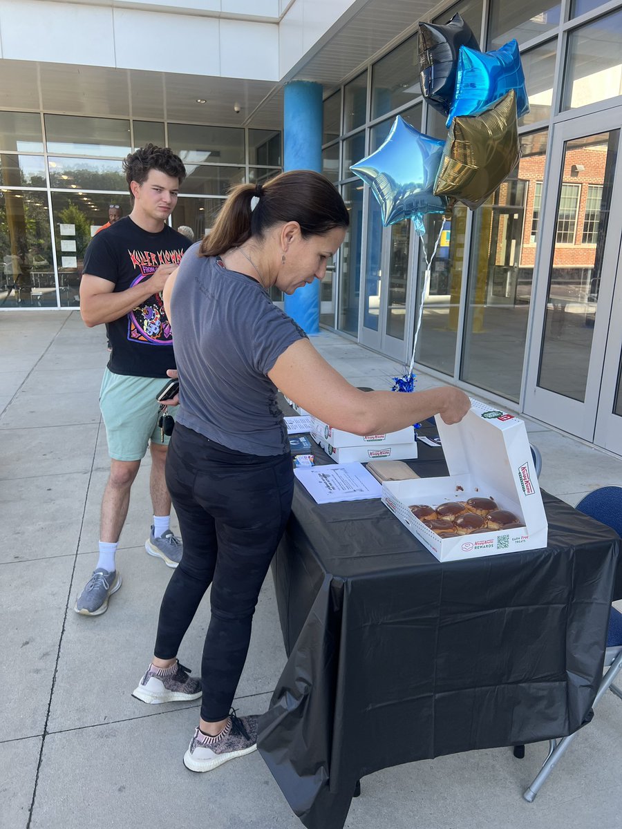 Ms. Medlock tweet media