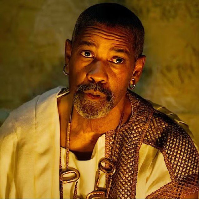 Ryan Coogler revealed Denzel Washington has officially been cast in ‘BLACK PANTHER 3’ 

(via: 7PM in Brooklyn)