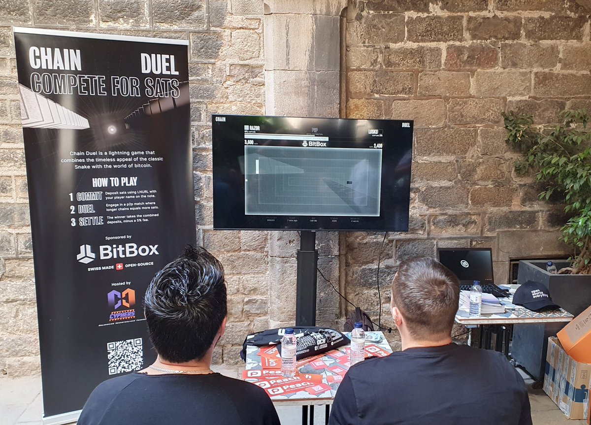chainduel's tweet image. At @bcc8333, we brought Chain Duel to life once again.
There's something powerful about meeting Bitcoiners in person, with real sats on the line. This is what adoption feels like.
Send your love to our sponsor @BitBoxSwiss 💜