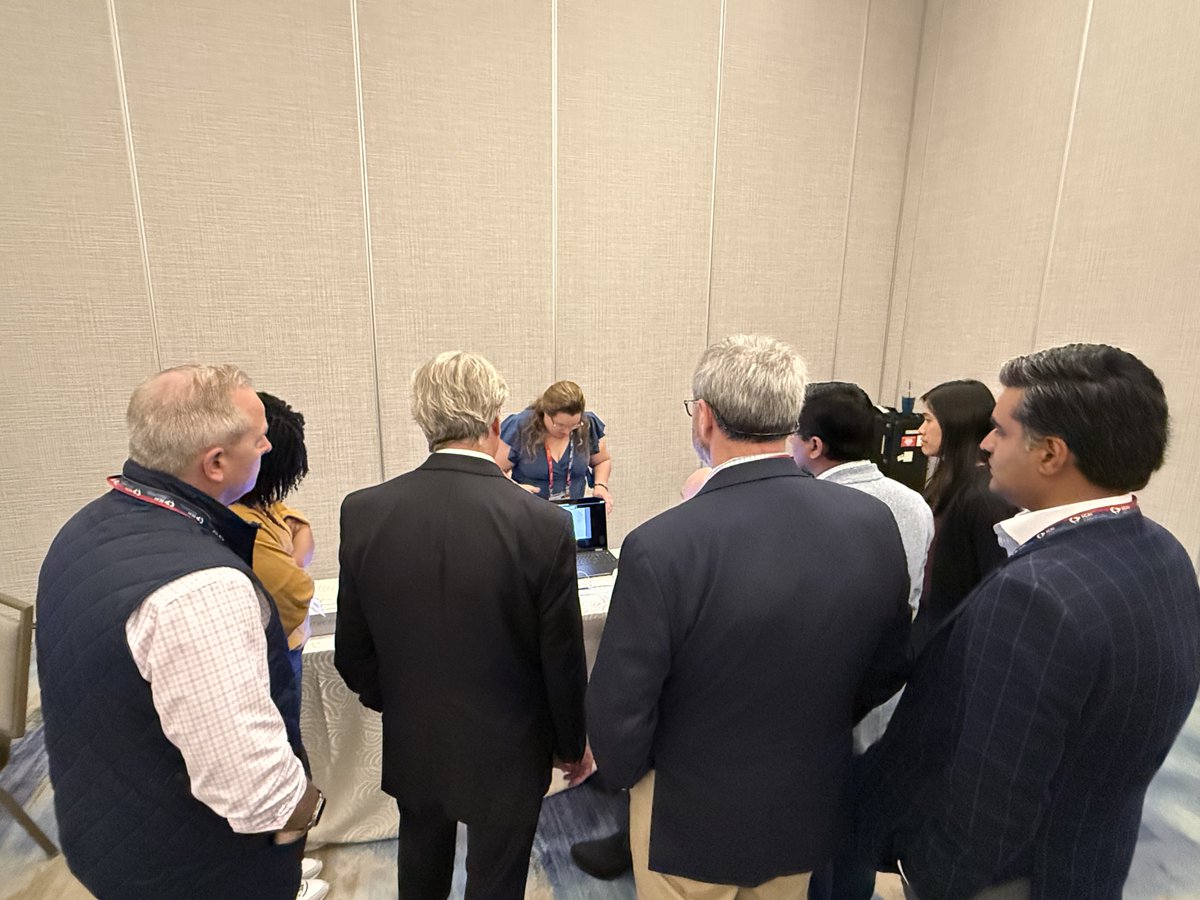 SCAI (@scai) on Twitter photo Live now at #SCAIRDN attendees roll up their sleeves for hands-on training w #RDN & #uRDN techniques. #HypertensionCare #RenalDenervation <a href="/TaiKobayashiMD/">Tai Kobayashi</a> <a href="/kamalguptamd/">Kamal Gupta</a> Live now at #SCAIRDN attendees roll up their sleeves for hands-on training w #RDN & #uRDN techniques. #HypertensionCare #RenalDenervation <a href="/TaiKobayashiMD/">Tai Kobayashi</a> <a href="/kamalguptamd/">Kamal Gupta</a>