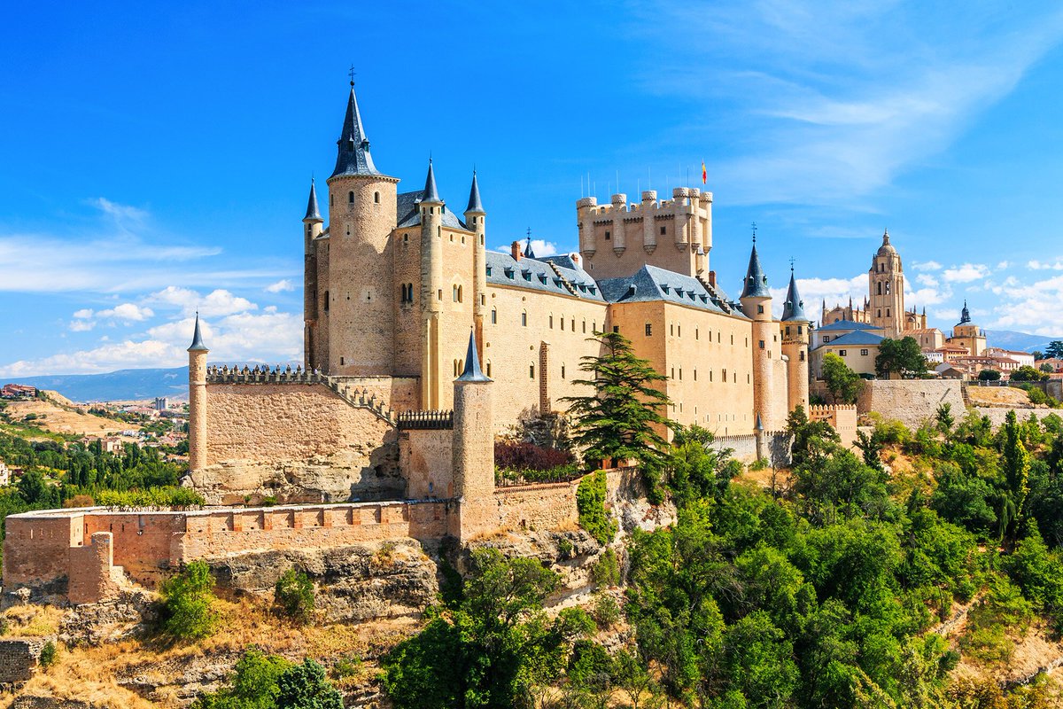 La riqueza del patrimonio arqueológico de España es un hecho incontestable 🏦
Tenemos la suerte de vivir en un país con multiplicidad de yacimientos excepcionales, de diferentes culturas y épocas variadas, materialización de la rica historia que nos pertenece. Incluso...